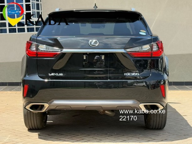 2017-lexus-rx300-big-6