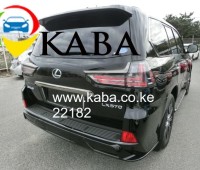 2018-lexus-lx-570-small-6