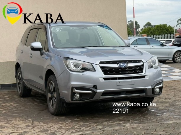 2017-subaru-forester-big-0