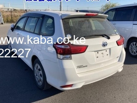 2019-toyota-fielder-hybrid-big-1