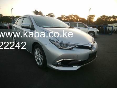 2017-toyota-auris-big-1