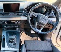 2018-audi-q5-b9-small-6