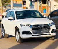 2018-audi-q5-b9-small-4