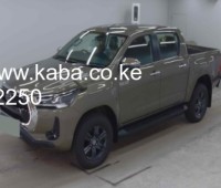 2024-toyota-hilux-small-1