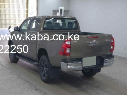 2024-toyota-hilux-big-2