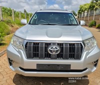 218-toyota-prado-vx-small-0