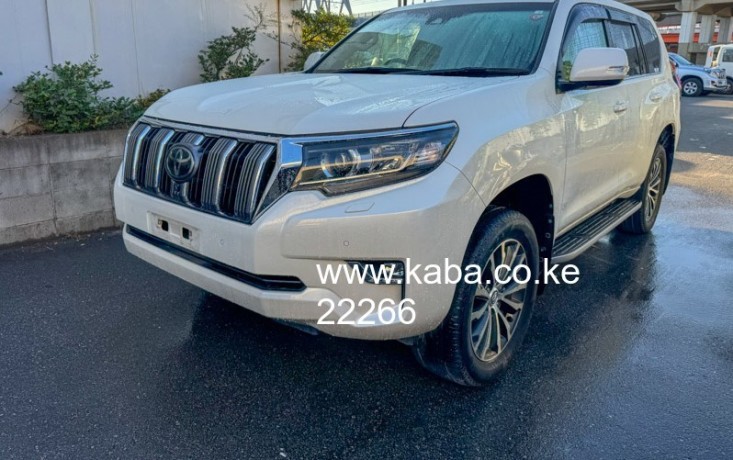 2018-toyota-prado-tzg-big-3