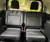 2020-toyota-prado-txl-small-1