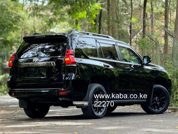 2020-toyota-prado-txl-big-0