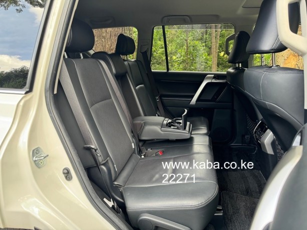 2019-toyota-prado-txl-big-2