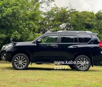 2018-toyota-prado-txl-small-1