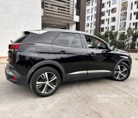 2017-peugeot-3008-small-1