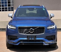 2018-volvo-xc-90-small-0