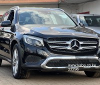 2015-mercedes-benz-glc220d-small-9