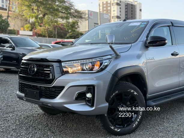 2019-toyota-hilux-big-1