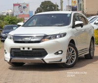 2017-toyota-harrier-small-1