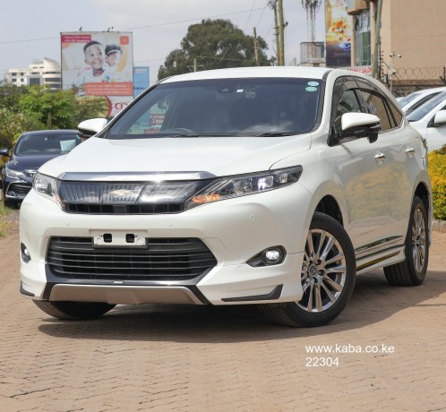 2017-toyota-harrier-big-1