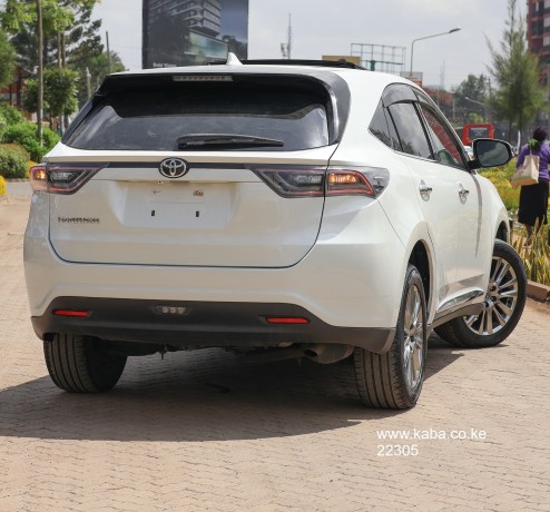 2017-toyota-harrier-big-6