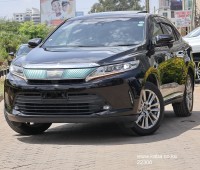 2017-toyota-harrier-small-4