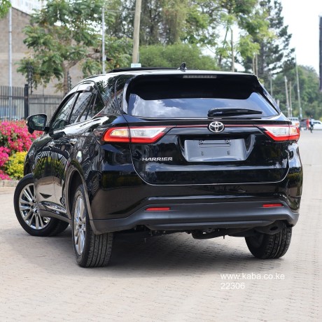 2017-toyota-harrier-big-5