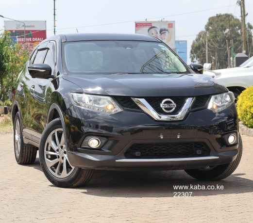 2017-nissan-xtrail-big-2