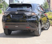 2017-toyota-harrier-small-2