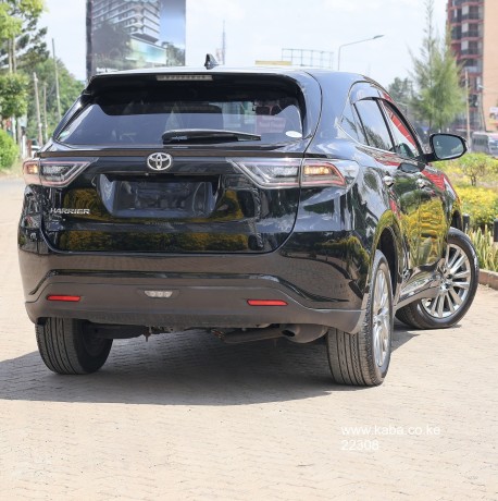 2017-toyota-harrier-big-2