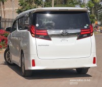 2017-toyota-alphard-small-8