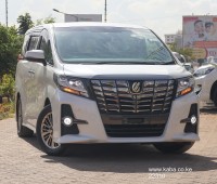 2017-toyota-alphard-small-4