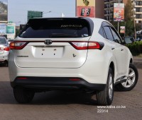 2017-toyota-harrier-small-5