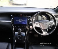 2017-toyota-harrier-small-1