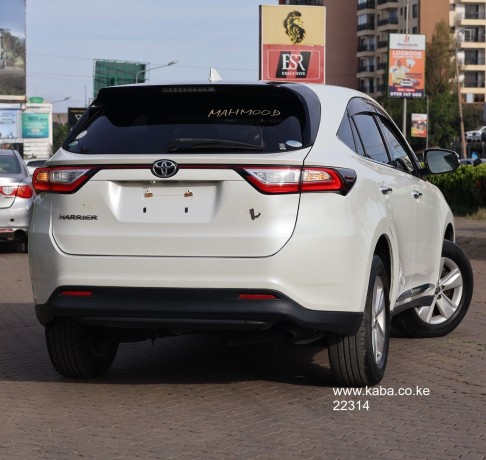 2017-toyota-harrier-big-5