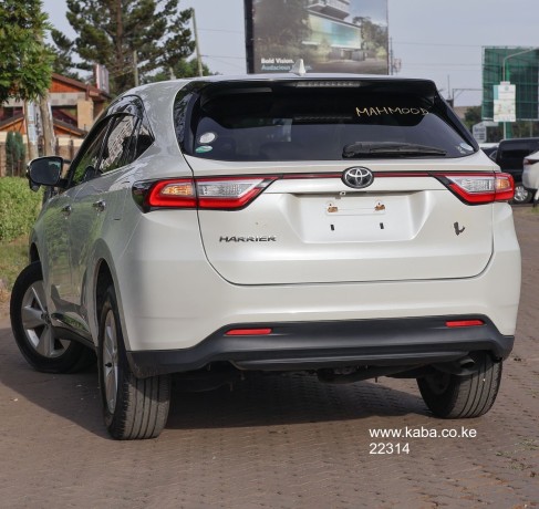 2017-toyota-harrier-big-7