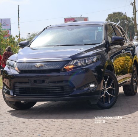 2017-toyota-harrier-big-0