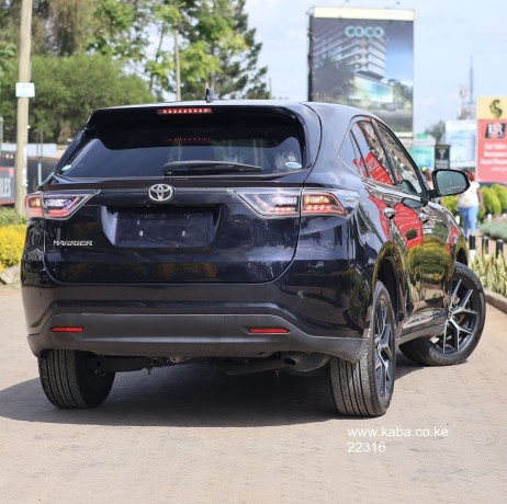 2017-toyota-harrier-big-5