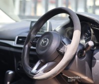 2017-mazda-axela-small-5