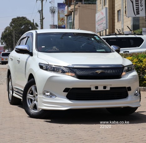 2017-toyota-harrier-big-2