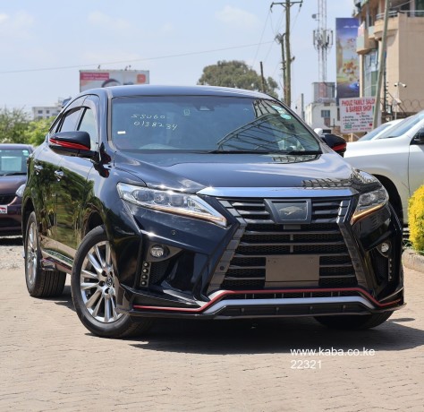 2017-toyota-harrier-big-0