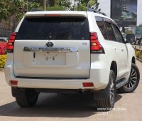 2017-toyota-prado-tx-small-6