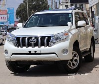 2017-toyota-prado-tx-small-6