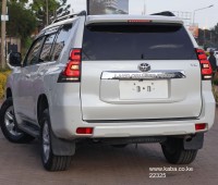 2017-toyota-prado-tx-small-0