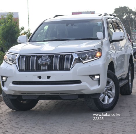 2017-toyota-prado-tx-big-6