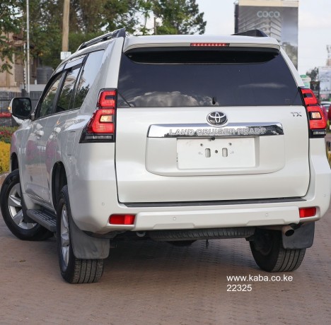 2017-toyota-prado-tx-big-5