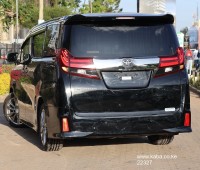 2017-toyota-alphard-small-6