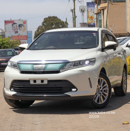 2017-toyota-harrier-big-0