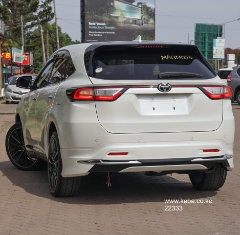 2017-toyota-harrier-big-4