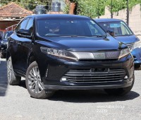 2019-toyota-harrier-small-3