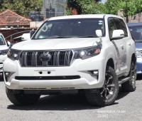 2018-toyota-prado-tx-small-8