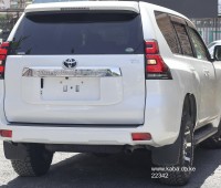 2018-toyota-prado-tx-small-2