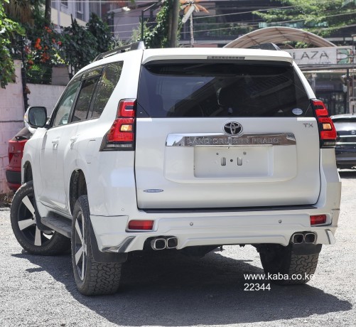 2018-toyota-prado-txl-big-9